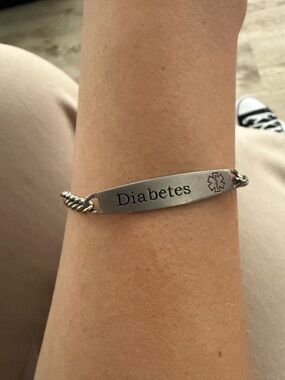 Silver Tone Medical‎ Alert Bracelet Unisex